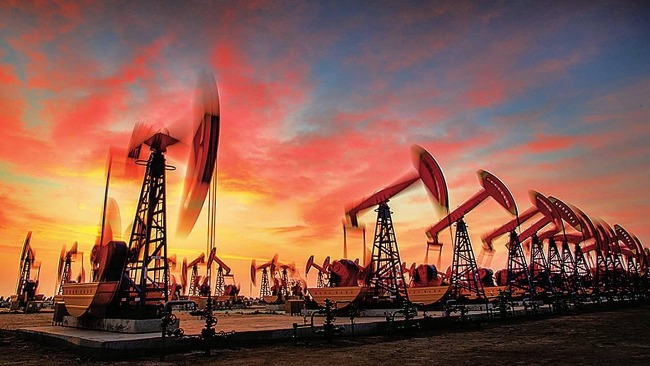 Saudi Arabia rarely voluntarily significantly cuts crude oil production, providing a New Year's gift package to the global oil market_ifeng.com